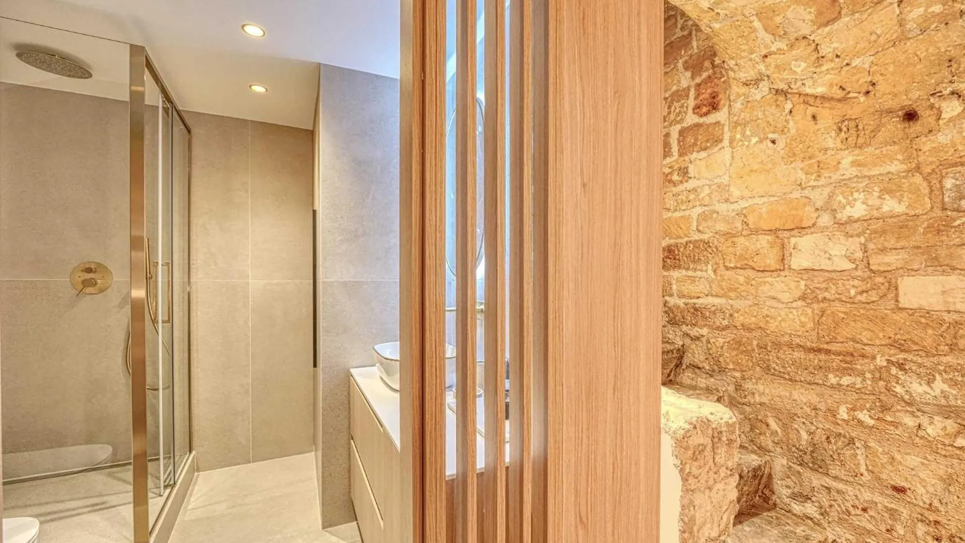 Central Historic Loft By Architect, Near Louvre Paris France