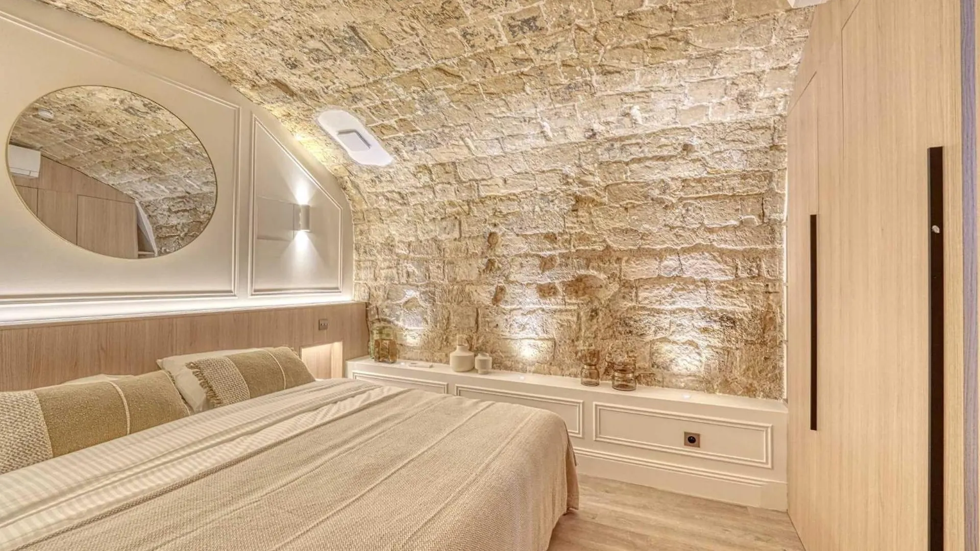 Apartment Central Historic Loft By Architect, Near Louvre Paris