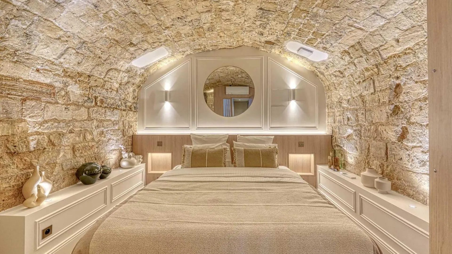 Central Historic Loft By Architect, Near Louvre Paris Apartment