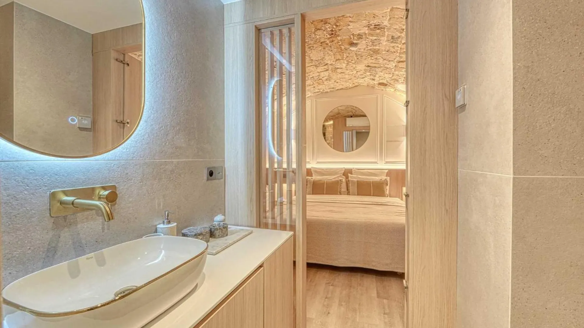 Central Historic Loft By Architect, Near Louvre Paris Apartment